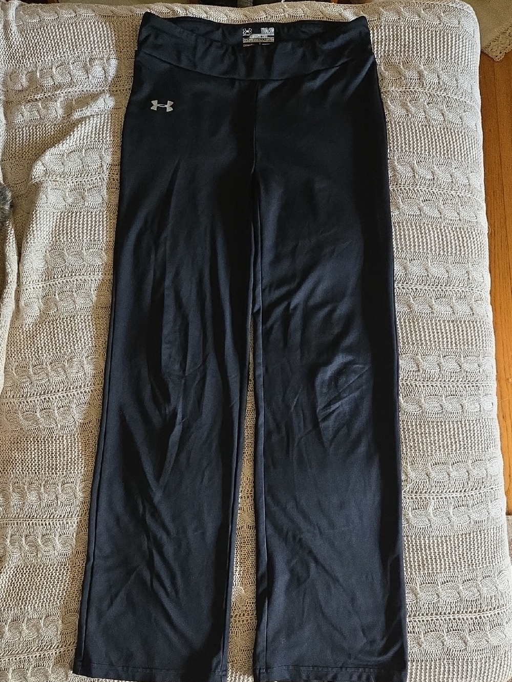 Under Armour HeatGear Black Semi-Fitted Stretch Yoga Pants